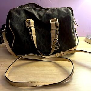 Michael Kors crossbody